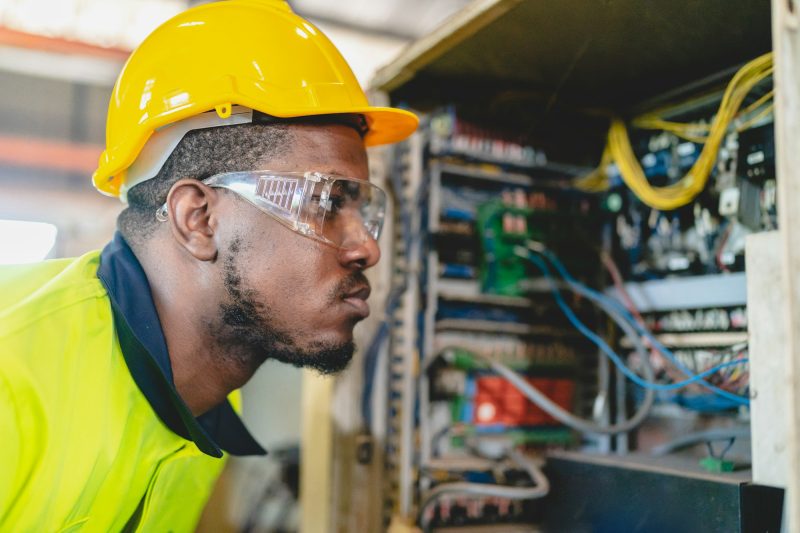 technician-engineer-checking-equipment-of-machinery-production-technology-or-construction-operating-800x533